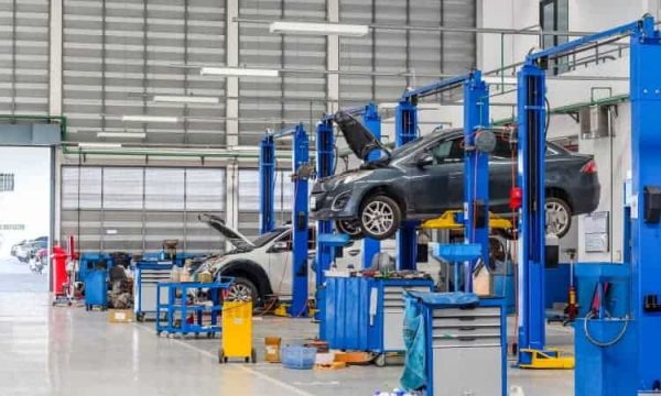 Thang máy tải ô tô